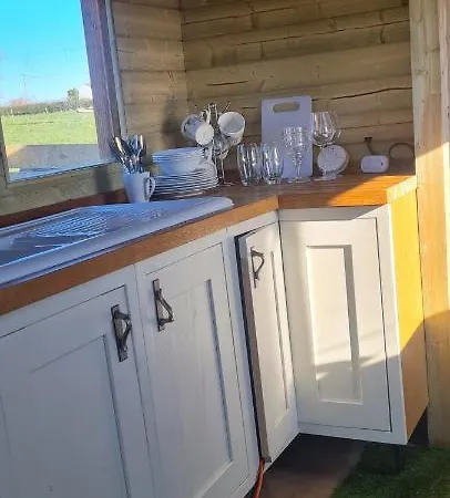 Cherry Trees Farm Кемпинг *